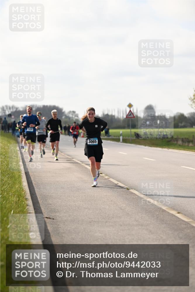 12.04.2026 - 45. Internationalen Wilhelmsburger Insellauf Dr. Thomas Lammeyer http://msf.ph/oto/9442033 12.04.2026 10:10:09 Laufen 2459, 3065 meine-sportfotos.de