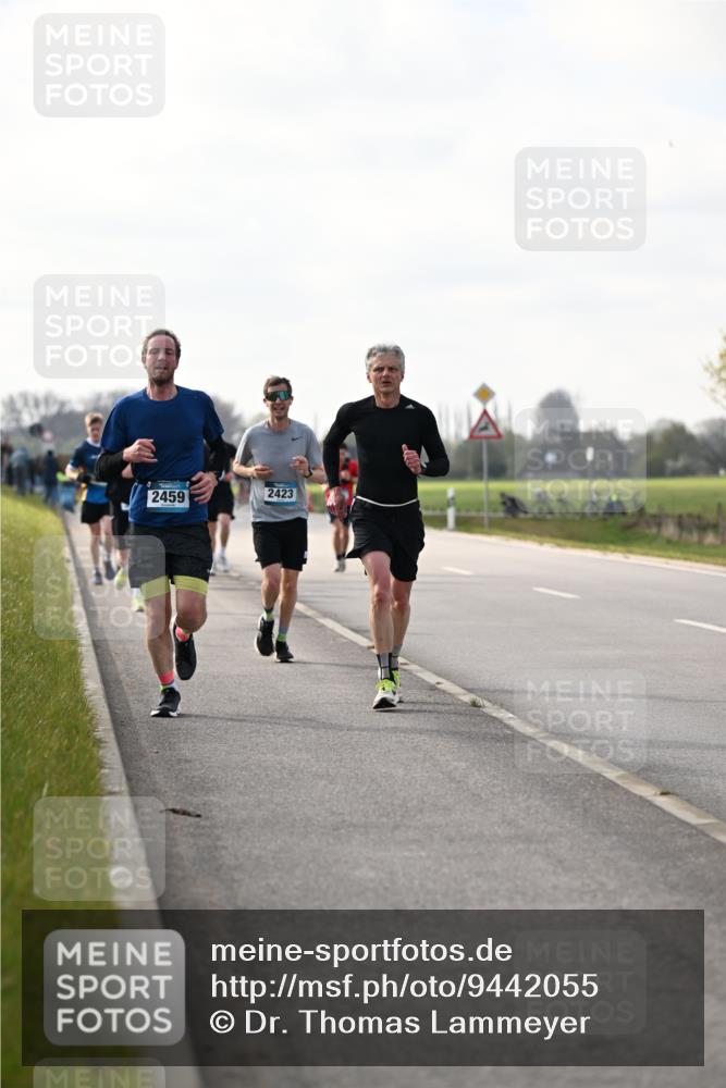 12.04.2026 - 45. Internationalen Wilhelmsburger Insellauf Dr. Thomas Lammeyer http://msf.ph/oto/9442055 12.04.2026 10:10:14 Laufen 2459, 2423 meine-sportfotos.de