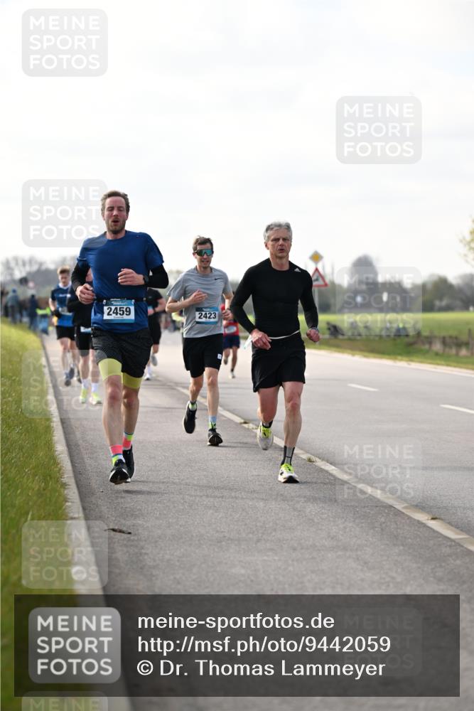 12.04.2026 - 45. Internationalen Wilhelmsburger Insellauf Dr. Thomas Lammeyer http://msf.ph/oto/9442059 12.04.2026 10:10:14 Laufen 2459, 2423 meine-sportfotos.de