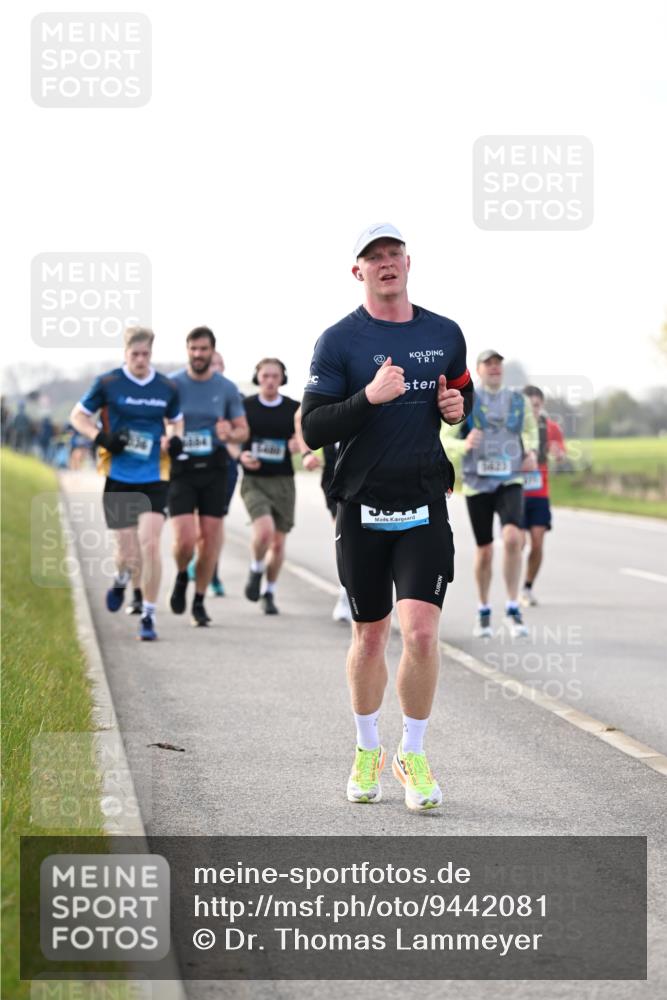 12.04.2026 - 45. Internationalen Wilhelmsburger Insellauf Dr. Thomas Lammeyer http://msf.ph/oto/9442081 12.04.2026 10:10:19 Laufen 5423 meine-sportfotos.de