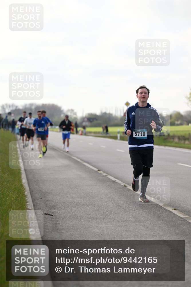 12.04.2026 - 45. Internationalen Wilhelmsburger Insellauf Dr. Thomas Lammeyer http://msf.ph/oto/9442165 12.04.2026 10:10:49 Laufen 5710 meine-sportfotos.de