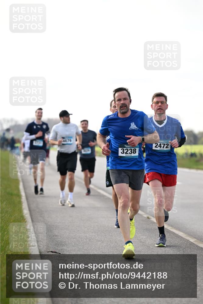 12.04.2026 - 45. Internationalen Wilhelmsburger Insellauf Dr. Thomas Lammeyer http://msf.ph/oto/9442188 12.04.2026 10:10:55 Laufen 3238, 2472 meine-sportfotos.de