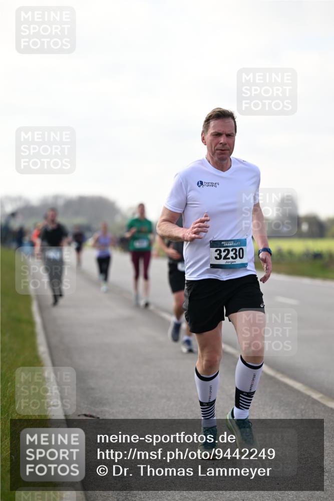 12.04.2026 - 45. Internationalen Wilhelmsburger Insellauf Dr. Thomas Lammeyer http://msf.ph/oto/9442249 12.04.2026 10:11:06 Laufen 3230 meine-sportfotos.de