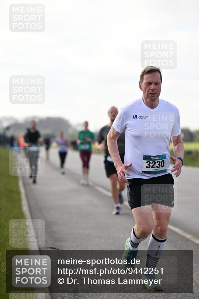 12.04.2026 - 45. Internationalen Wilhelmsburger Insellauf Dr. Thomas Lammeyer http://msf.ph/oto/9442251 12.04.2026 10:11:06 Laufen 3230 meine-sportfotos.de