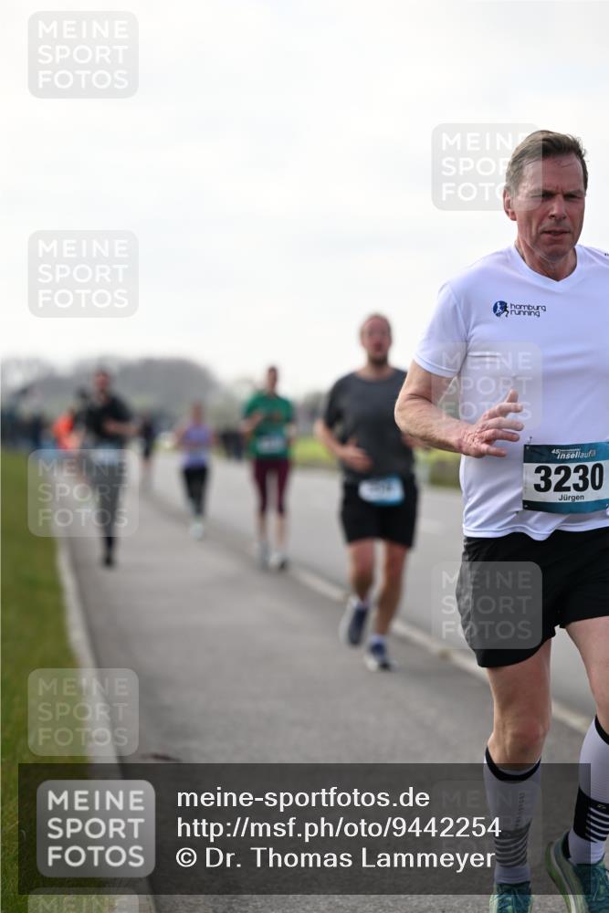 12.04.2026 - 45. Internationalen Wilhelmsburger Insellauf Dr. Thomas Lammeyer http://msf.ph/oto/9442254 12.04.2026 10:11:06 Laufen 45, 3230 meine-sportfotos.de