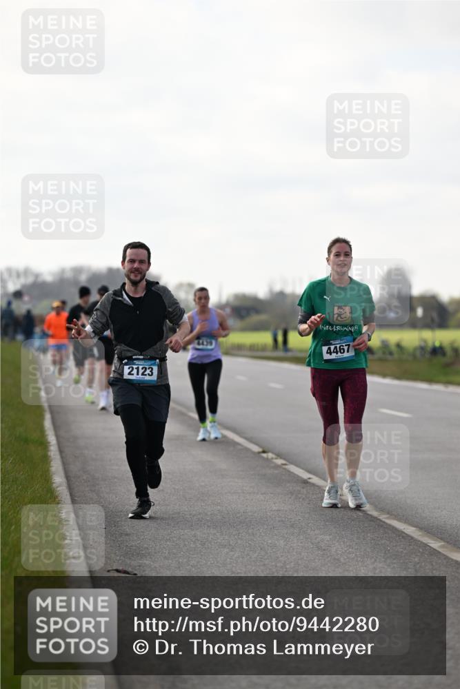 12.04.2026 - 45. Internationalen Wilhelmsburger Insellauf Dr. Thomas Lammeyer http://msf.ph/oto/9442280 12.04.2026 10:11:10 Laufen 2123, 4467 meine-sportfotos.de