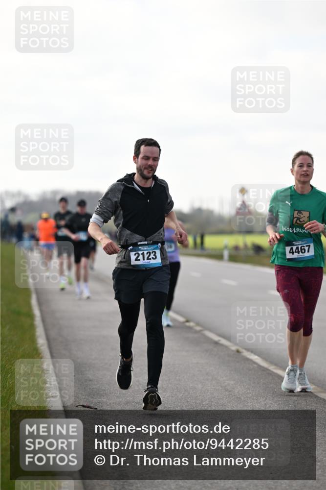 12.04.2026 - 45. Internationalen Wilhelmsburger Insellauf Dr. Thomas Lammeyer http://msf.ph/oto/9442285 12.04.2026 10:11:11 Laufen 2123, 4467 meine-sportfotos.de