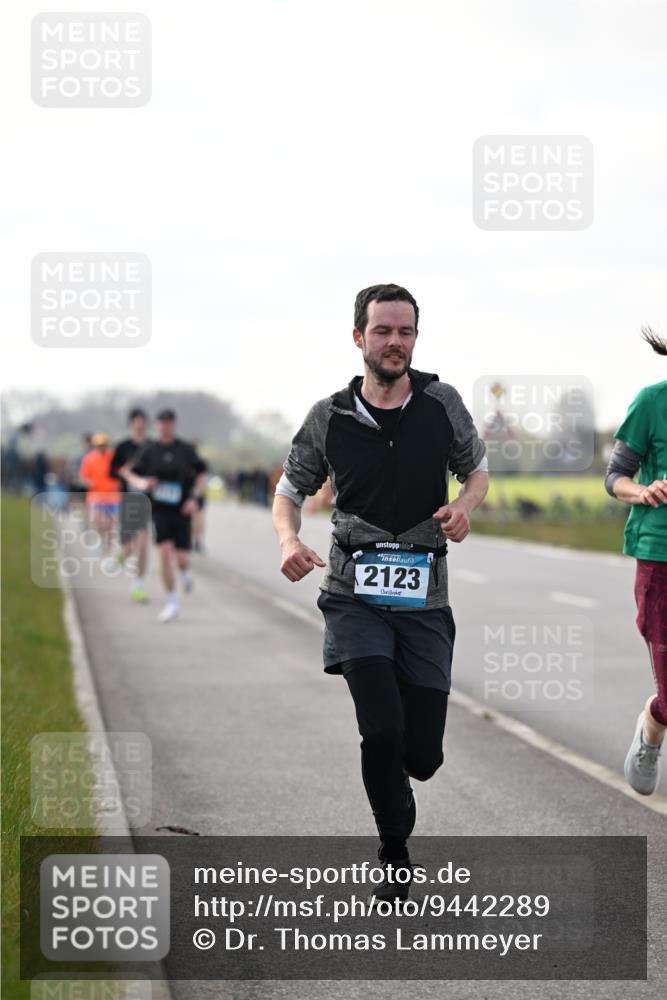 12.04.2026 - 45. Internationalen Wilhelmsburger Insellauf Dr. Thomas Lammeyer http://msf.ph/oto/9442289 12.04.2026 10:11:12 Laufen 2123 meine-sportfotos.de