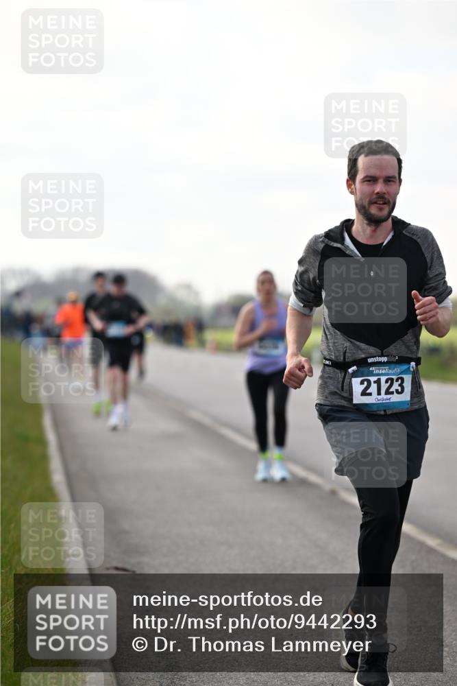 12.04.2026 - 45. Internationalen Wilhelmsburger Insellauf Dr. Thomas Lammeyer http://msf.ph/oto/9442293 12.04.2026 10:11:12 Laufen 45, 2123 meine-sportfotos.de
