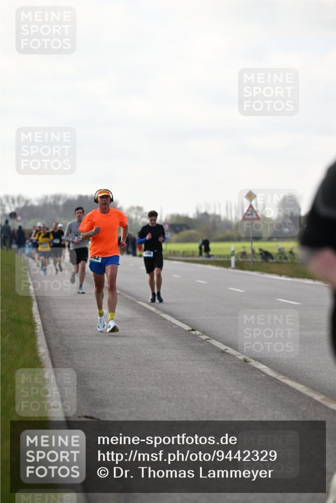 12.04.2026 - 45. Internationalen Wilhelmsburger Insellauf Dr. Thomas Lammeyer http://msf.ph/oto/9442329 12.04.2026 10:11:19 Laufen 70 meine-sportfotos.de