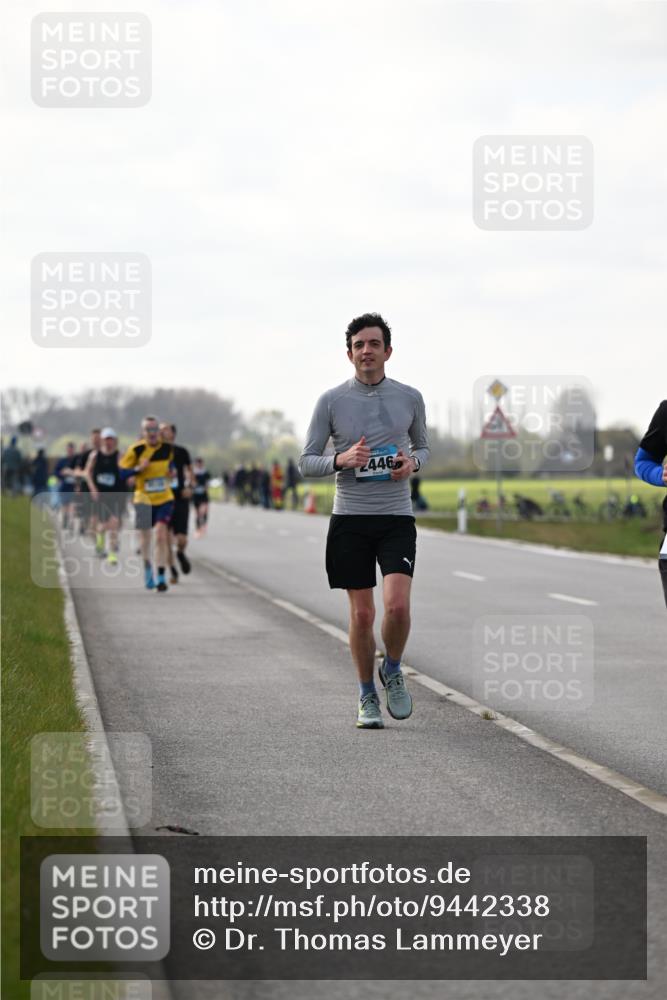 12.04.2026 - 45. Internationalen Wilhelmsburger Insellauf Dr. Thomas Lammeyer http://msf.ph/oto/9442338 12.04.2026 10:11:27 Laufen 446 meine-sportfotos.de
