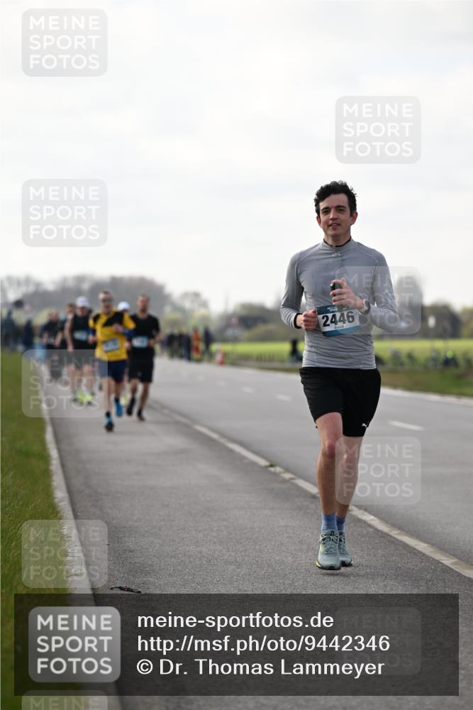 12.04.2026 - 45. Internationalen Wilhelmsburger Insellauf Dr. Thomas Lammeyer http://msf.ph/oto/9442346 12.04.2026 10:11:28 Laufen 2446 meine-sportfotos.de