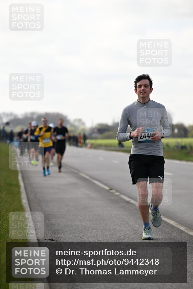 12.04.2026 - 45. Internationalen Wilhelmsburger Insellauf Dr. Thomas Lammeyer http://msf.ph/oto/9442348 12.04.2026 10:11:28 Laufen 2446 meine-sportfotos.de