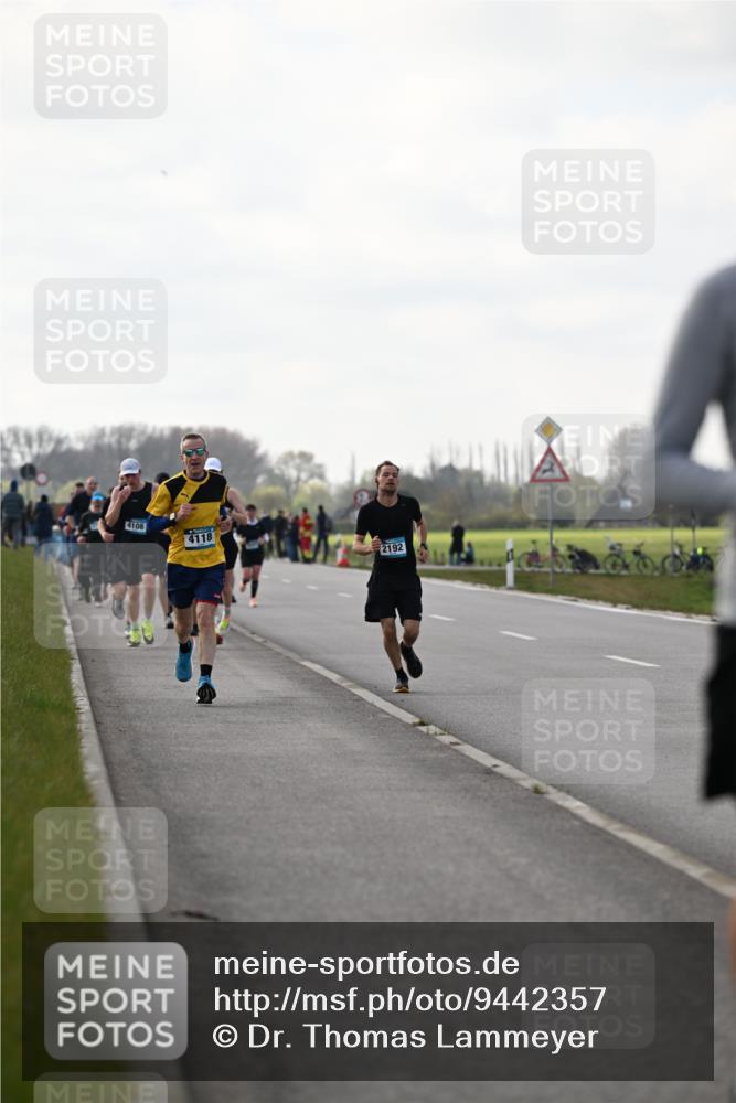 12.04.2026 - 45. Internationalen Wilhelmsburger Insellauf Dr. Thomas Lammeyer http://msf.ph/oto/9442357 12.04.2026 10:11:30 Laufen 4108, 4118, 2192 meine-sportfotos.de