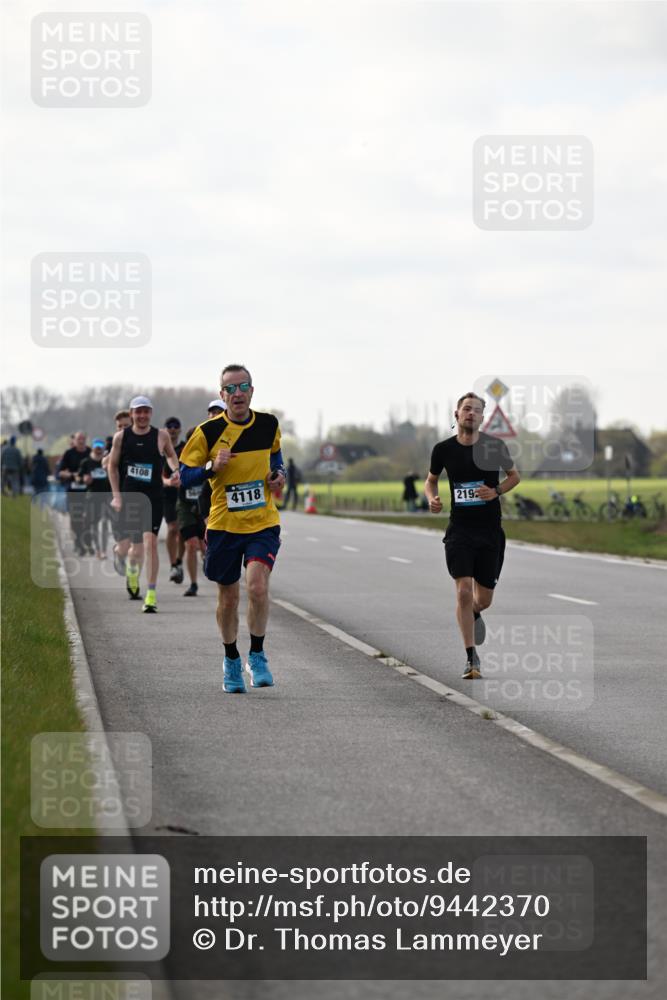 12.04.2026 - 45. Internationalen Wilhelmsburger Insellauf Dr. Thomas Lammeyer http://msf.ph/oto/9442370 12.04.2026 10:11:32 Laufen 4108, 4118, 219 meine-sportfotos.de
