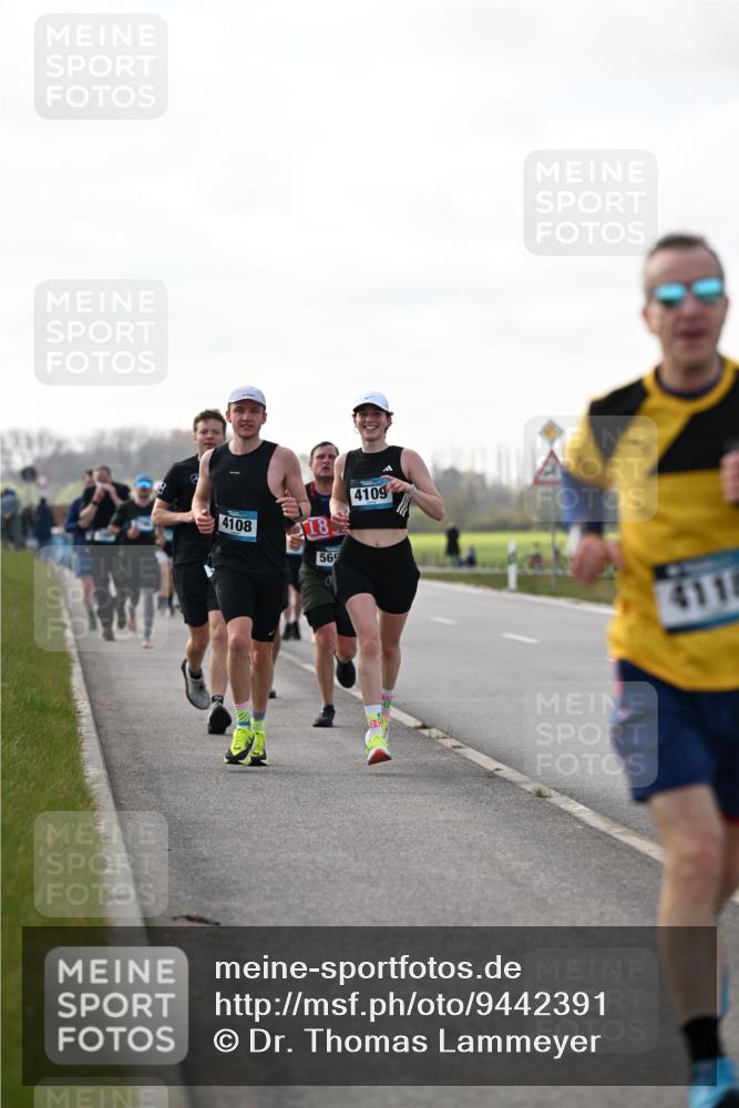 12.04.2026 - 45. Internationalen Wilhelmsburger Insellauf Dr. Thomas Lammeyer http://msf.ph/oto/9442391 12.04.2026 10:11:35 Laufen 4108, 18, 569, 4109, 411 meine-sportfotos.de