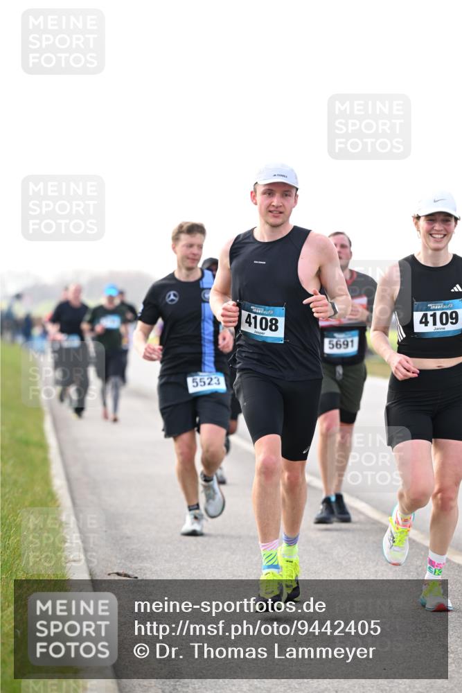 12.04.2026 - 45. Internationalen Wilhelmsburger Insellauf Dr. Thomas Lammeyer http://msf.ph/oto/9442405 12.04.2026 10:11:38 Laufen 4108, 5691, 4109, 5523 meine-sportfotos.de
