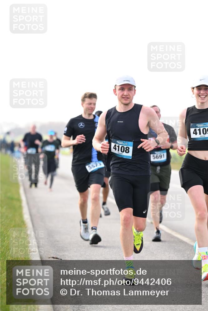 12.04.2026 - 45. Internationalen Wilhelmsburger Insellauf Dr. Thomas Lammeyer http://msf.ph/oto/9442406 12.04.2026 10:11:38 Laufen 5523, 4108, 5691, 45, 4109 meine-sportfotos.de
