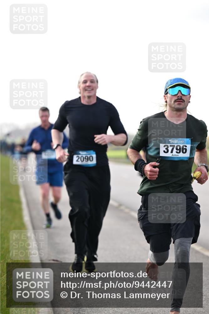 12.04.2026 - 45. Internationalen Wilhelmsburger Insellauf Dr. Thomas Lammeyer http://msf.ph/oto/9442447 12.04.2026 10:11:45 Laufen 2090, 4, 3796 meine-sportfotos.de