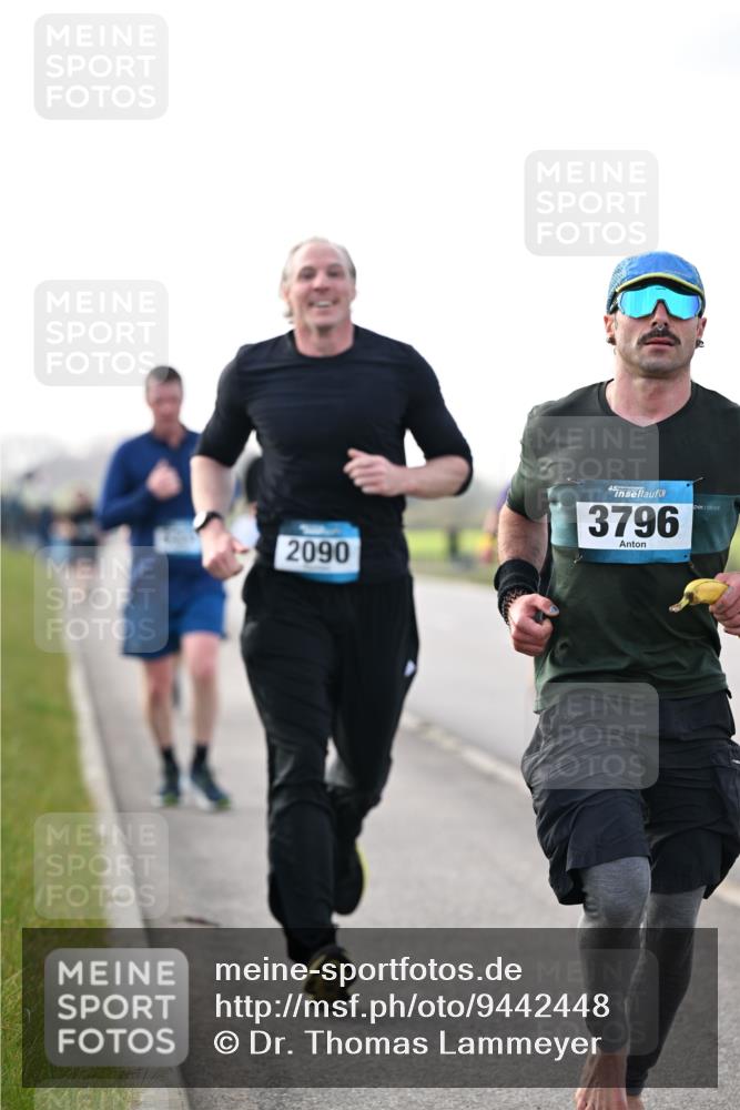 12.04.2026 - 45. Internationalen Wilhelmsburger Insellauf Dr. Thomas Lammeyer http://msf.ph/oto/9442448 12.04.2026 10:11:45 Laufen 2090, 3796 meine-sportfotos.de