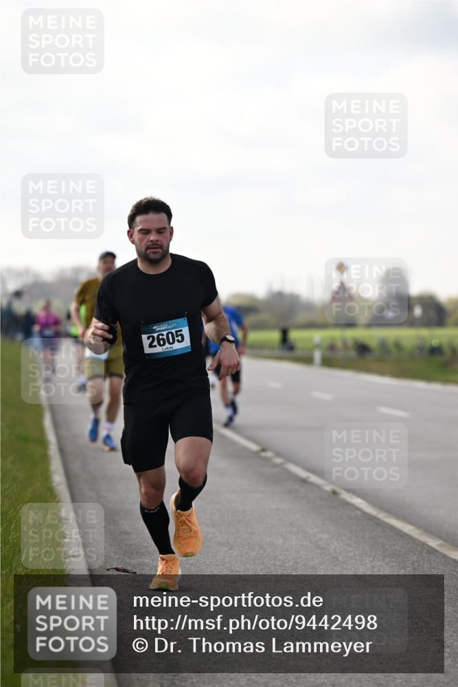 12.04.2026 - 45. Internationalen Wilhelmsburger Insellauf Dr. Thomas Lammeyer http://msf.ph/oto/9442498 12.04.2026 10:12:03 Laufen 2605 meine-sportfotos.de