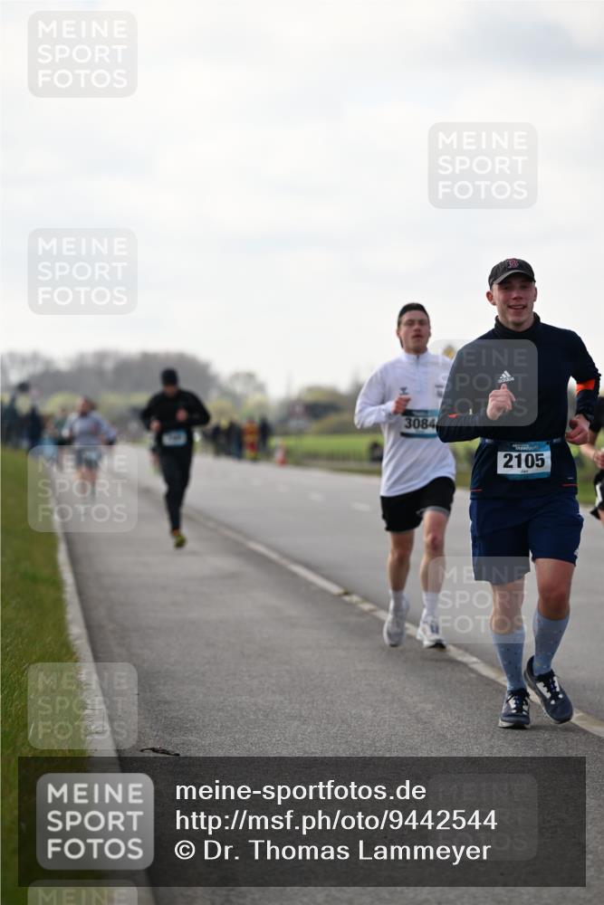 12.04.2026 - 45. Internationalen Wilhelmsburger Insellauf Dr. Thomas Lammeyer http://msf.ph/oto/9442544 12.04.2026 10:12:22 Laufen 3084, 2105 meine-sportfotos.de