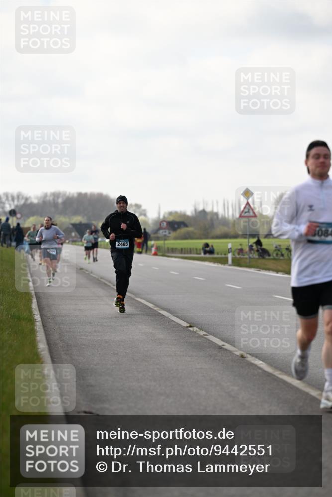 12.04.2026 - 45. Internationalen Wilhelmsburger Insellauf Dr. Thomas Lammeyer http://msf.ph/oto/9442551 12.04.2026 10:12:24 Laufen 2485, 3084 meine-sportfotos.de