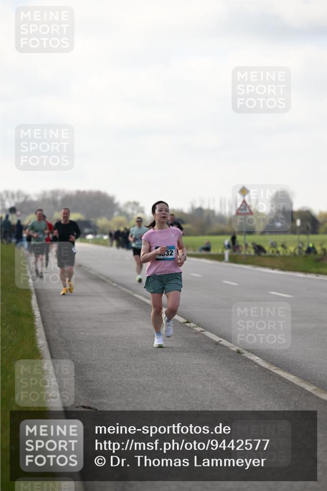 12.04.2026 - 45. Internationalen Wilhelmsburger Insellauf Dr. Thomas Lammeyer http://msf.ph/oto/9442577 12.04.2026 10:12:37 Laufen 32 meine-sportfotos.de
