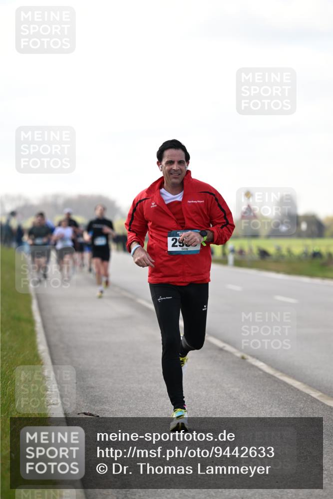12.04.2026 - 45. Internationalen Wilhelmsburger Insellauf Dr. Thomas Lammeyer http://msf.ph/oto/9442633 12.04.2026 10:12:51 Laufen 2932 meine-sportfotos.de
