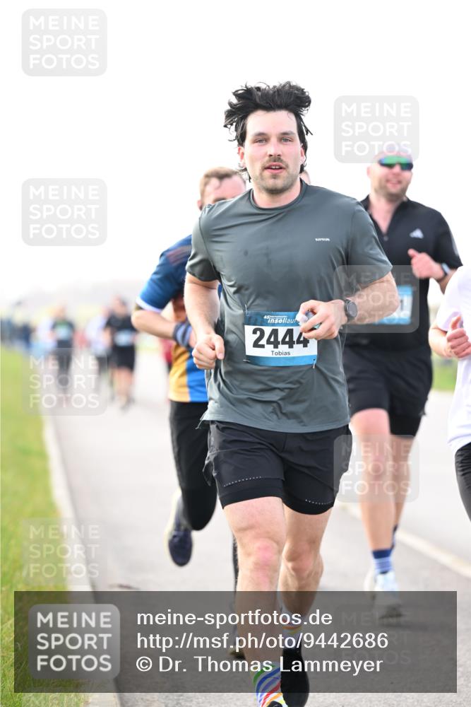 12.04.2026 - 45. Internationalen Wilhelmsburger Insellauf Dr. Thomas Lammeyer http://msf.ph/oto/9442686 12.04.2026 10:13:03 Laufen 2444 meine-sportfotos.de