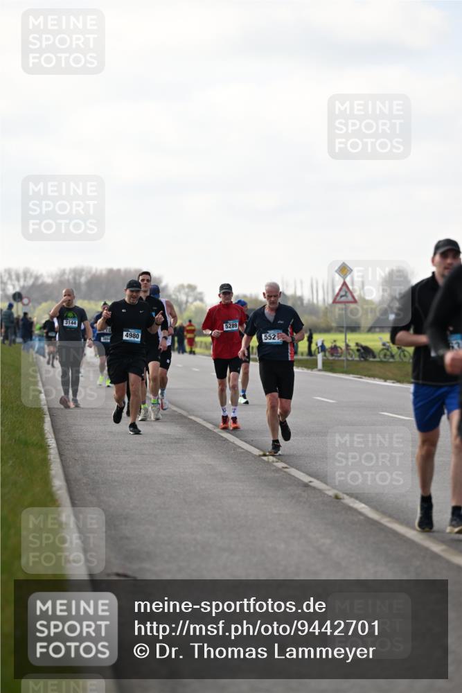 12.04.2026 - 45. Internationalen Wilhelmsburger Insellauf Dr. Thomas Lammeyer http://msf.ph/oto/9442701 12.04.2026 10:13:07 Laufen 3144, 3804, 4980, 5289, 552 meine-sportfotos.de