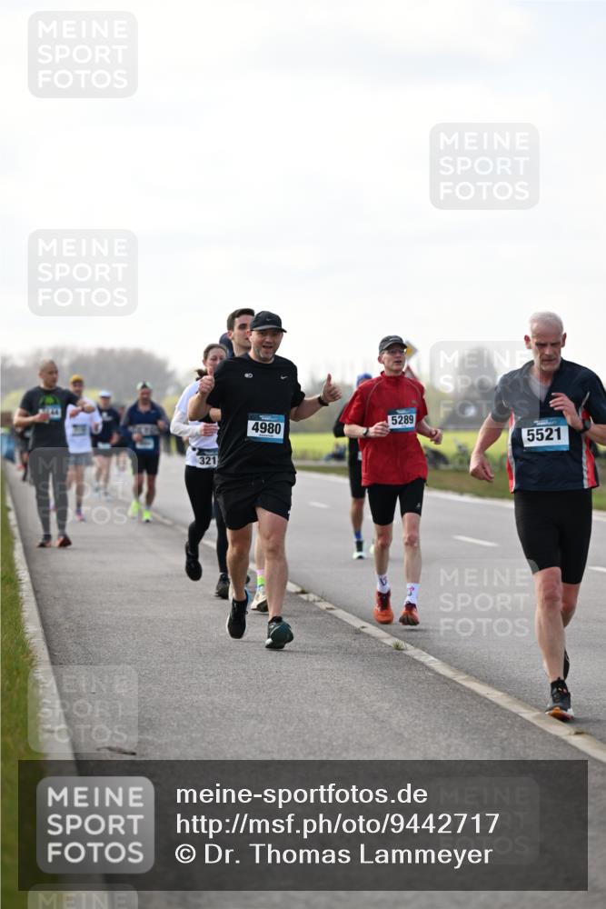 12.04.2026 - 45. Internationalen Wilhelmsburger Insellauf Dr. Thomas Lammeyer http://msf.ph/oto/9442717 12.04.2026 10:13:10 Laufen 321, 4980, 5289, 5521 meine-sportfotos.de