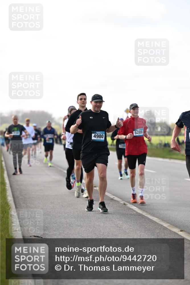 12.04.2026 - 45. Internationalen Wilhelmsburger Insellauf Dr. Thomas Lammeyer http://msf.ph/oto/9442720 12.04.2026 10:13:11 Laufen 4980, 5289, 18 meine-sportfotos.de