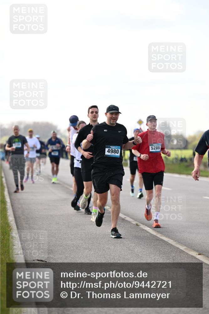 12.04.2026 - 45. Internationalen Wilhelmsburger Insellauf Dr. Thomas Lammeyer http://msf.ph/oto/9442721 12.04.2026 10:13:11 Laufen 4980, 5289 meine-sportfotos.de