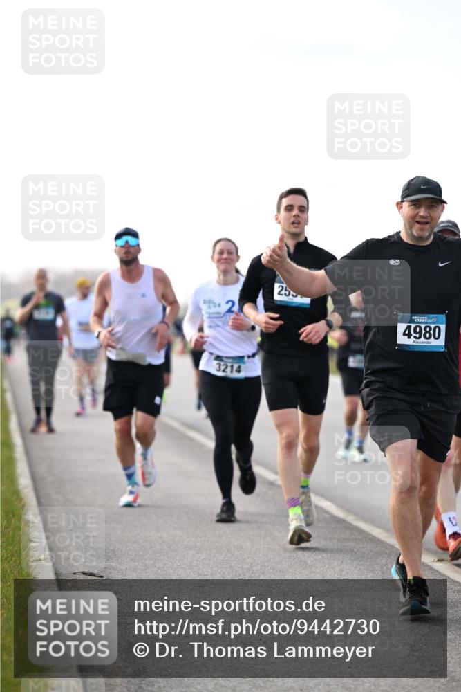 12.04.2026 - 45. Internationalen Wilhelmsburger Insellauf Dr. Thomas Lammeyer http://msf.ph/oto/9442730 12.04.2026 10:13:13 Laufen 3214, 25, 4980 meine-sportfotos.de