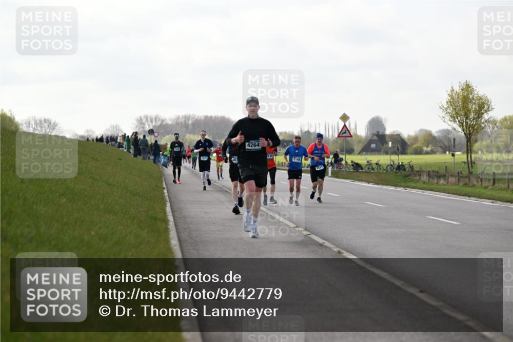 12.04.2026 - 45. Internationalen Wilhelmsburger Insellauf Dr. Thomas Lammeyer http://msf.ph/oto/9442779 12.04.2026 10:13:33 Laufen 2375, 403, 4264, 139, 2148, 5511 meine-sportfotos.de