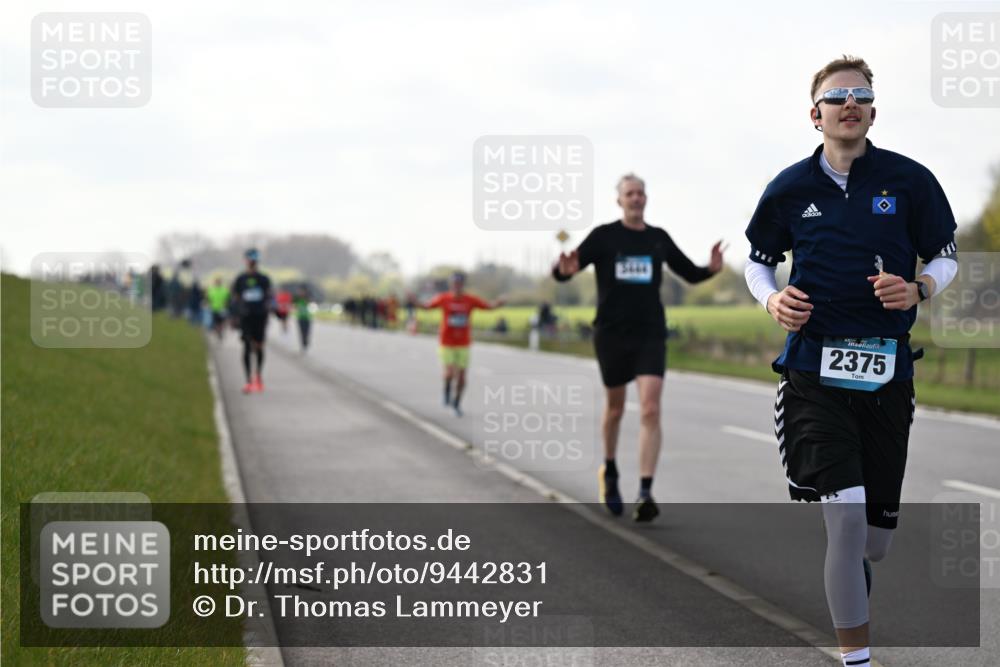 12.04.2026 - 45. Internationalen Wilhelmsburger Insellauf Dr. Thomas Lammeyer http://msf.ph/oto/9442831 12.04.2026 10:13:44 Laufen 2375 meine-sportfotos.de