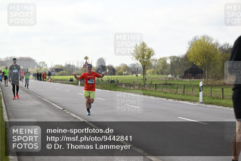 12.04.2026 - 45. Internationalen Wilhelmsburger Insellauf Dr. Thomas Lammeyer http://msf.ph/oto/9442841 12.04.2026 10:13:48 Laufen 5629, 2768 meine-sportfotos.de