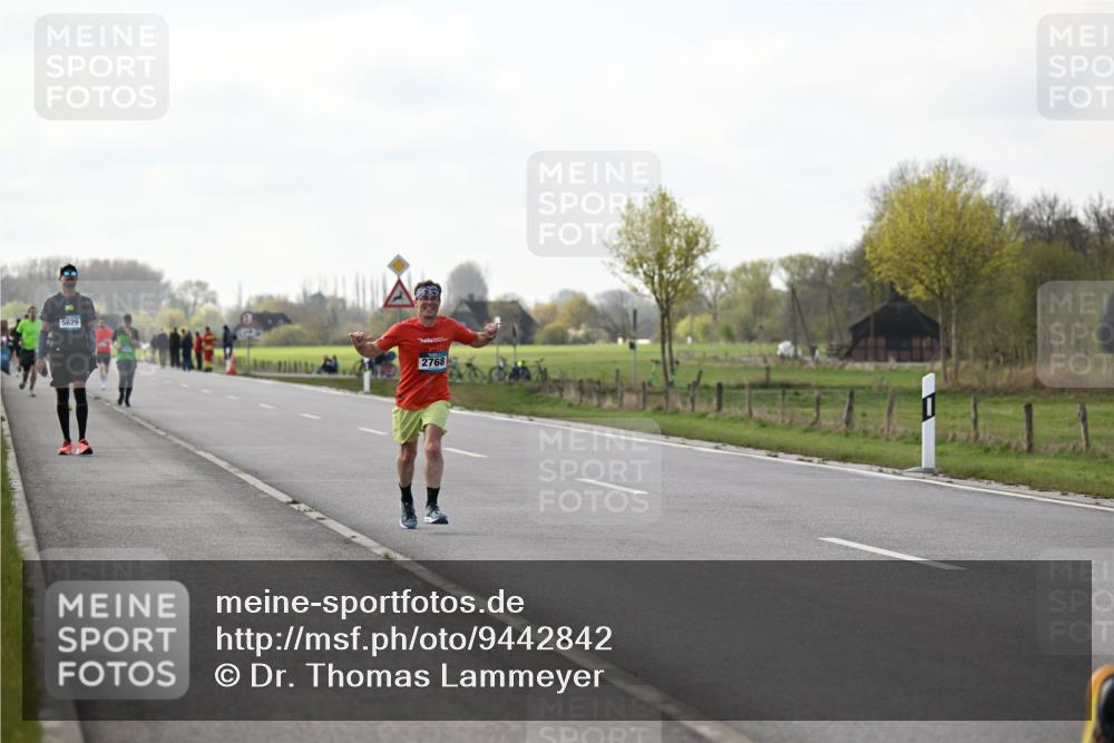 12.04.2026 - 45. Internationalen Wilhelmsburger Insellauf Dr. Thomas Lammeyer http://msf.ph/oto/9442842 12.04.2026 10:13:48 Laufen 5629, 2768 meine-sportfotos.de