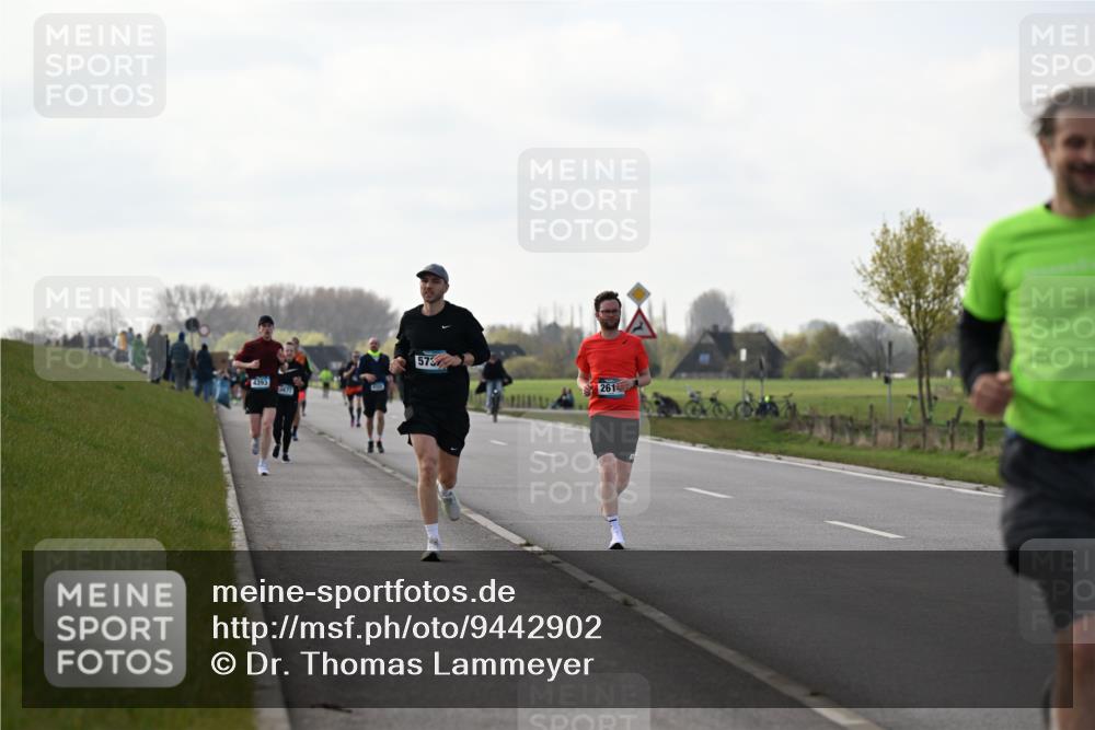 12.04.2026 - 45. Internationalen Wilhelmsburger Insellauf Dr. Thomas Lammeyer http://msf.ph/oto/9442902 12.04.2026 10:14:07 Laufen 4393, 3477, 573, 261 meine-sportfotos.de