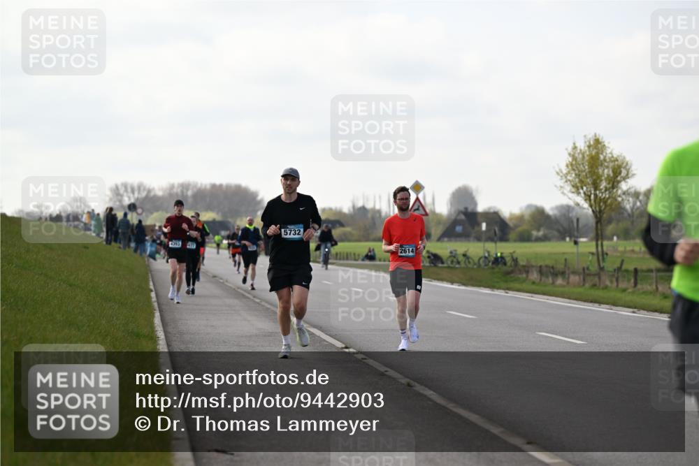 12.04.2026 - 45. Internationalen Wilhelmsburger Insellauf Dr. Thomas Lammeyer http://msf.ph/oto/9442903 12.04.2026 10:14:07 Laufen 439372, 5732, 2614 meine-sportfotos.de