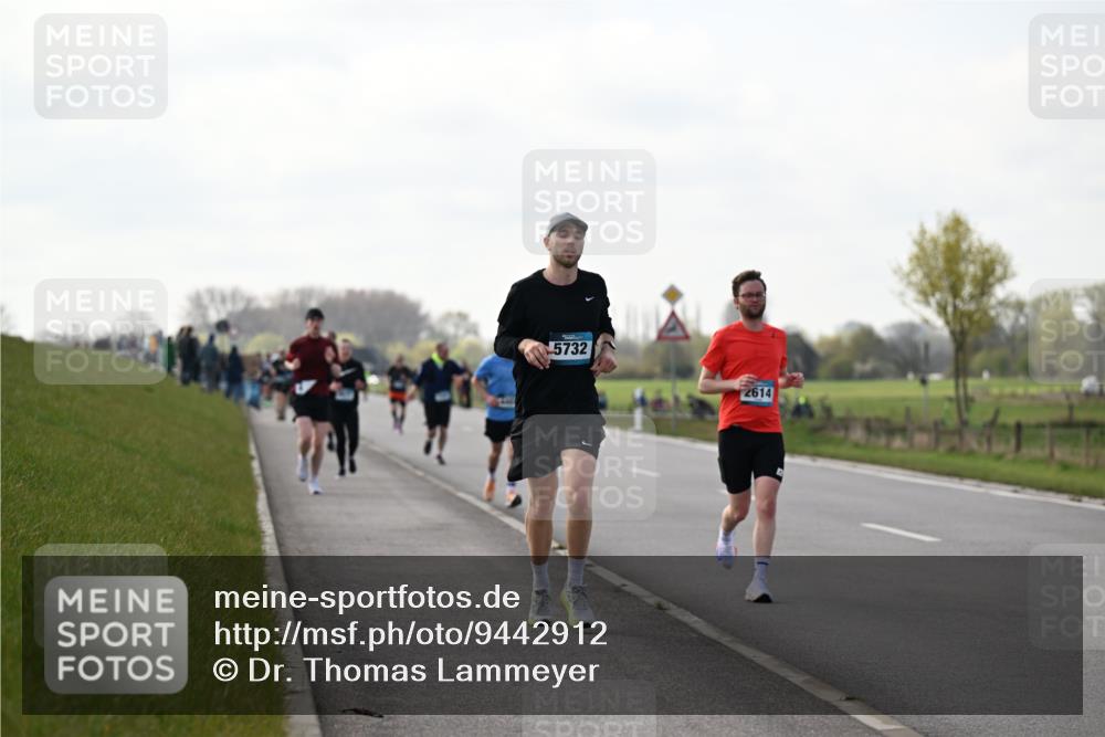12.04.2026 - 45. Internationalen Wilhelmsburger Insellauf Dr. Thomas Lammeyer http://msf.ph/oto/9442912 12.04.2026 10:14:09 Laufen 5732, 2614 meine-sportfotos.de