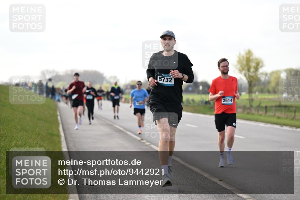 12.04.2026 - 45. Internationalen Wilhelmsburger Insellauf Dr. Thomas Lammeyer http://msf.ph/oto/9442921 12.04.2026 10:14:10 Laufen 5732, 2614 meine-sportfotos.de