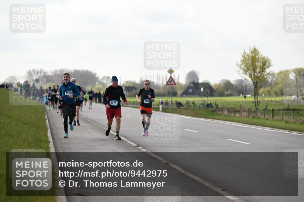 12.04.2026 - 45. Internationalen Wilhelmsburger Insellauf Dr. Thomas Lammeyer http://msf.ph/oto/9442975 12.04.2026 10:14:22 Laufen 3702, 3171, 5560 meine-sportfotos.de