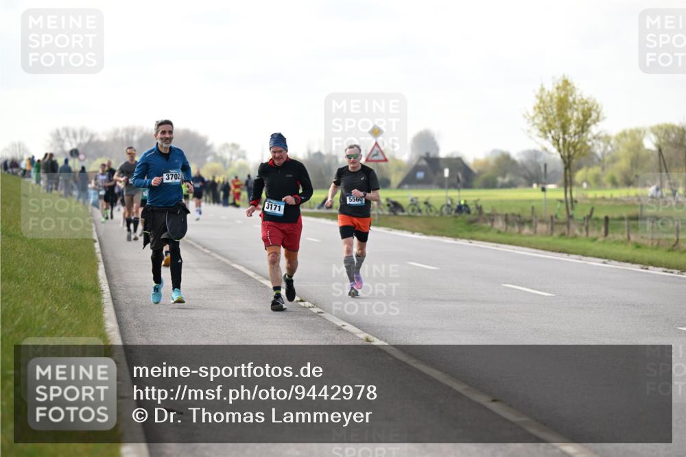 12.04.2026 - 45. Internationalen Wilhelmsburger Insellauf Dr. Thomas Lammeyer http://msf.ph/oto/9442978 12.04.2026 10:14:24 Laufen 3702, 3171, 5560 meine-sportfotos.de
