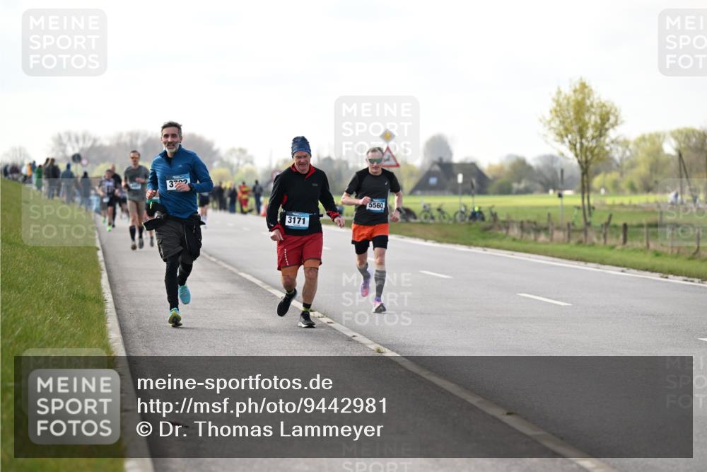12.04.2026 - 45. Internationalen Wilhelmsburger Insellauf Dr. Thomas Lammeyer http://msf.ph/oto/9442981 12.04.2026 10:14:24 Laufen 372, 3171, 5560 meine-sportfotos.de