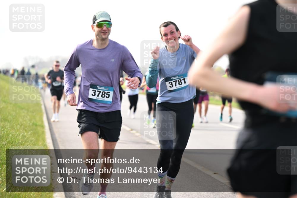 12.04.2026 - 45. Internationalen Wilhelmsburger Insellauf Dr. Thomas Lammeyer http://msf.ph/oto/9443134 12.04.2026 10:14:53 Laufen 3785, 3781 meine-sportfotos.de