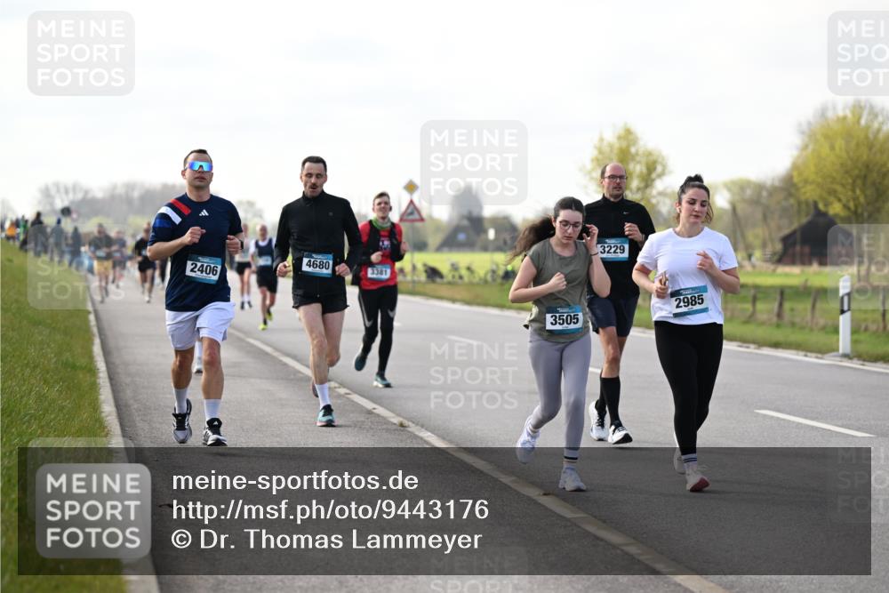 12.04.2026 - 45. Internationalen Wilhelmsburger Insellauf Dr. Thomas Lammeyer http://msf.ph/oto/9443176 12.04.2026 10:15:01 Laufen 4680, 3381, 2406, 3505, 3229, 2985 meine-sportfotos.de