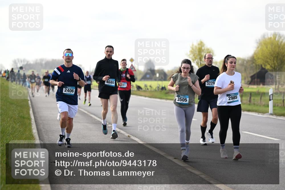 12.04.2026 - 45. Internationalen Wilhelmsburger Insellauf Dr. Thomas Lammeyer http://msf.ph/oto/9443178 12.04.2026 10:15:01 Laufen 2406, 4680, 81, 3505, 3229, 2985 meine-sportfotos.de