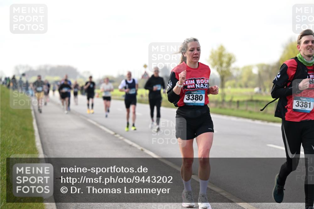 12.04.2026 - 45. Internationalen Wilhelmsburger Insellauf Dr. Thomas Lammeyer http://msf.ph/oto/9443202 12.04.2026 10:15:06 Laufen 3380, 3381 meine-sportfotos.de